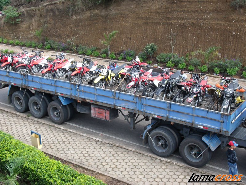 O que é preciso para fazer uma trilha de moto?